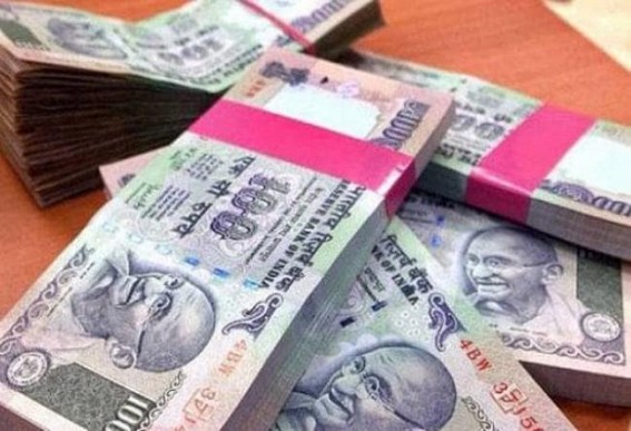Sufferings with pending wages continue in Bank rows, many accounts left empty ahead of Laxmi puja Sufferings with pending wages continue in Bank rows, many accounts left empty ahead of Laxmi puja