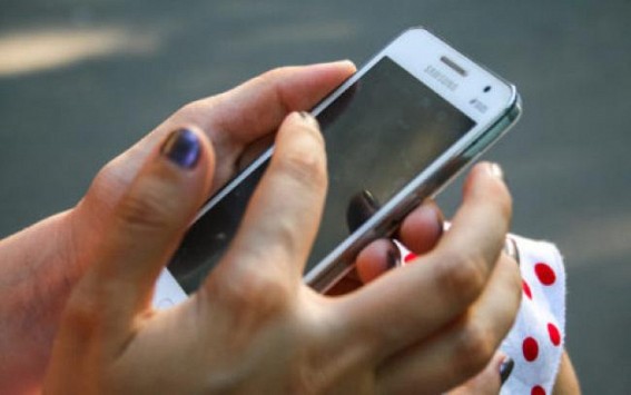 After 70 days, mobile phones start ringing in Kashmir again After 70 days, mobile phones start ringing in Kashmir again