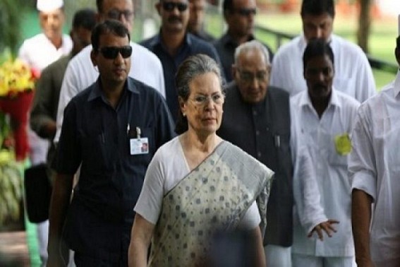 Sonia Gandhi visits Tihar Jail to meet D.K. Shivakumar
