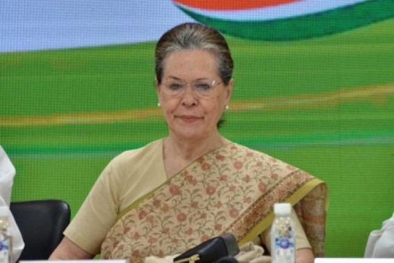 Sonia reminds Modi of 'raj dharma' towards farmers on Diwali