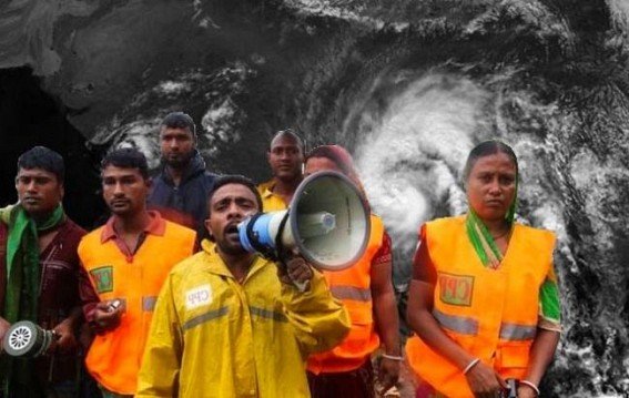 Bangladesh evacuates thousands ahead of cyclone Bulbul Bangladesh evacuates thousands ahead of cyclone Bulbul
