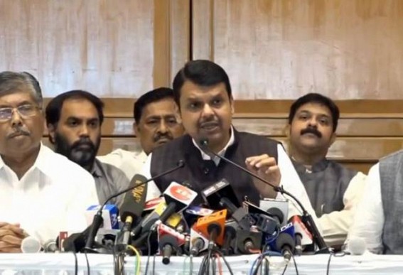Devendra Fadnavis resigns as Maharashtra CM Devendra Fadnavis resigns as Maharashtra CM