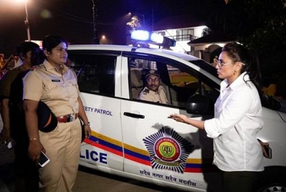 Rani meets special night patrol police team Rani meets special night patrol police team