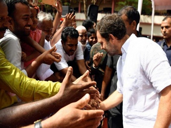 Rahul visits family of girl who died of snakebite in Wayanad Rahul visits family of girl who died of snakebite in Wayanad