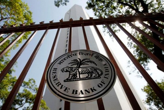 RBI suggests Fin Min to align small savings rate