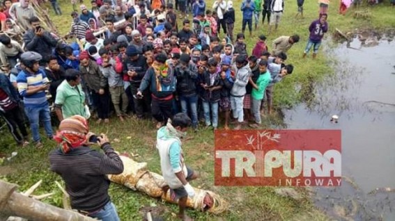 Dead body found at Bishalgarh Dead body found at Bishalgarh