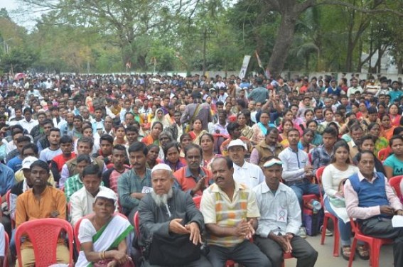 Congress’s massive gathering at Raj Bhawan Abhiyan rally Congress’s massive gathering at Raj Bhawan Abhiyan rally