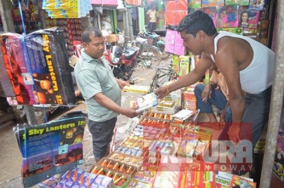 Crackers markets remain profitless in Diwali-2019, weather remains unfriendly Crackers markets remain profitless in Diwali-2019, weather remains unfriendly