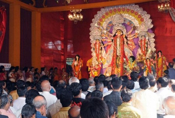 Today ‘Maha-Asatami’, the most auspicious day of Durga Puja : Devotees gathered in puja pandals for ‘Pushpanjali’ Today ‘Maha-Asatami’, the most auspicious day of Durga Puja : Devotees gathered in puja pandals for ‘Pushpanjali’