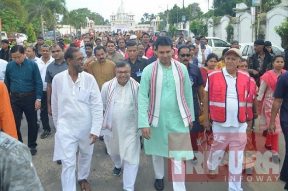 Tripura CM, Education Minister participated in â€˜Swachhataâ€™ Abhiyan to mark Gandhi Jayanti