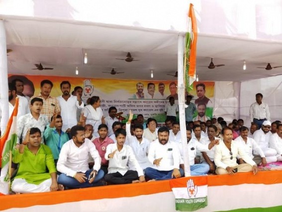 Youth Congress demonstrates over Post Poll violence, attacks