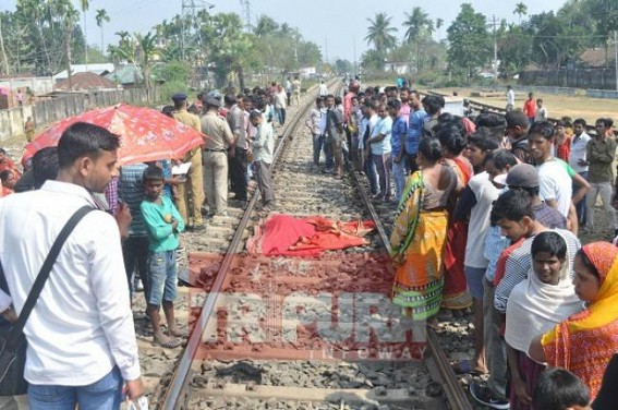 Woman dies miserably after cut by Dharmanagr-Agartala local train Woman dies miserably after cut by Dharmanagr-Agartala local train