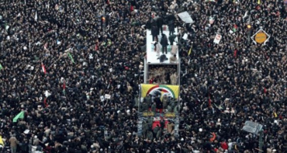 Thousands pay tribute to Soleimani in Tehran