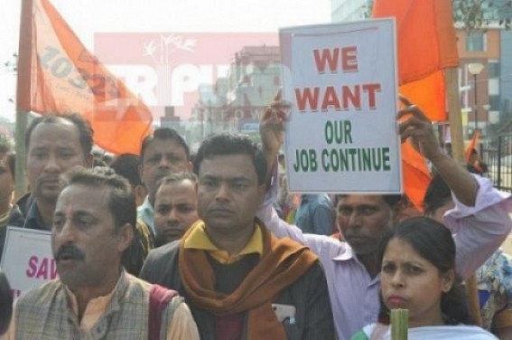 SC led sacked 10323 teachers will stage protest in Delhi SC led sacked 10323 teachers will stage protest in Delhi