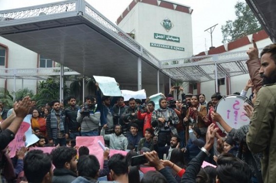 CAA: Police detain 30 students in Delhi
