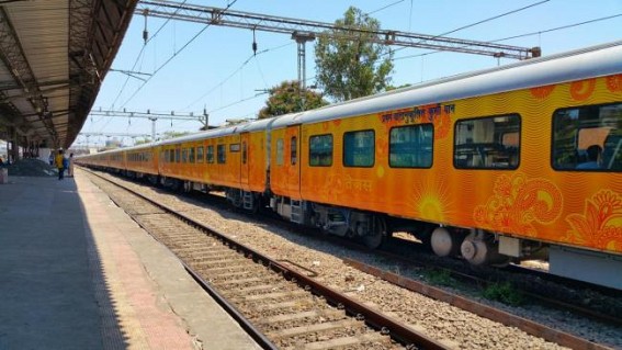 Goyal, Rupani to flag off second Tejas Exp from Ahmedabad