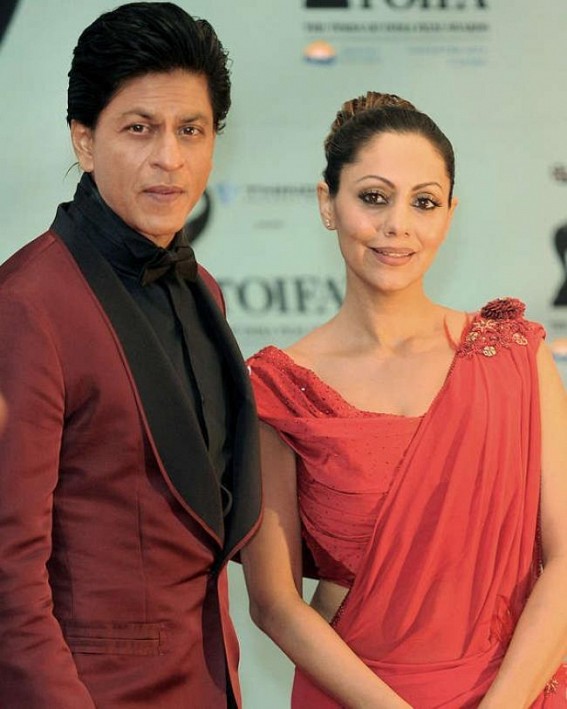 SRK, Ananya Panday, K.Jo at Gauri Khan's lavish party SRK, Ananya Panday, K.Jo at Gauri Khan's lavish party