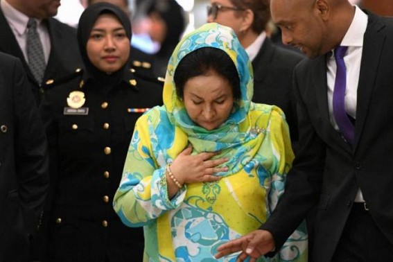 Ex-Malaysian PM's wife attends hearing in corruption trial
