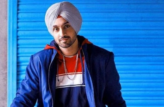 Diljit, Manoj Bajpayee shoot at crowded CSMT platform in Mumbai Diljit, Manoj Bajpayee shoot at crowded CSMT platform in Mumbai