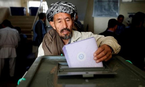 Afghans outraged with delay in prez poll results Afghans outraged with delay in prez poll results