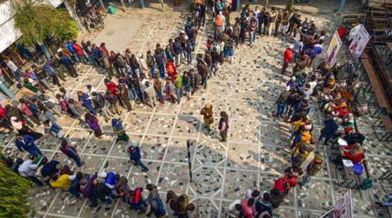 Delhi Election : Turnout Crosses 54% Delhi Election : Turnout Crosses 54%