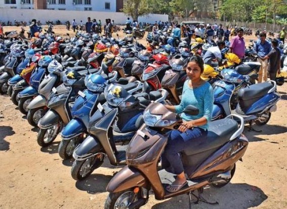 Free scooty offering BJP’s manifesto failed to lure voters in Delhi, like Tripura with SMART Phones Free scooty offering BJP’s manifesto failed to lure voters in Delhi, like Tripura with SMART Phones