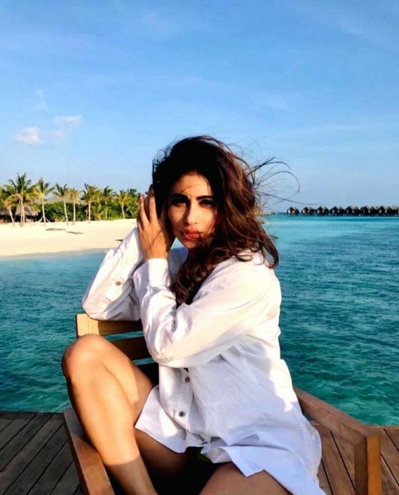 Mouni Roy's cool vacay pics go viral