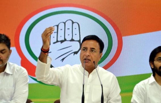 Cong: Govt extorting money from prepaid cell phone users