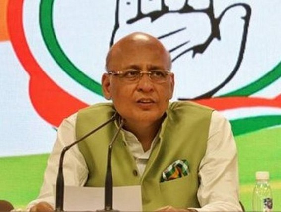 Congress attacks govt over bail to Pulwama 'accused' Congress attacks govt over bail to Pulwama 'accused'