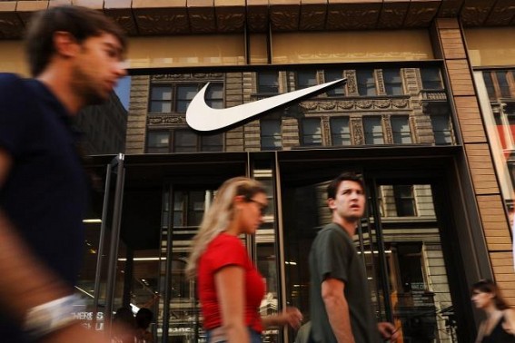 Covid-19: Nike closes hundreds of stores around the world