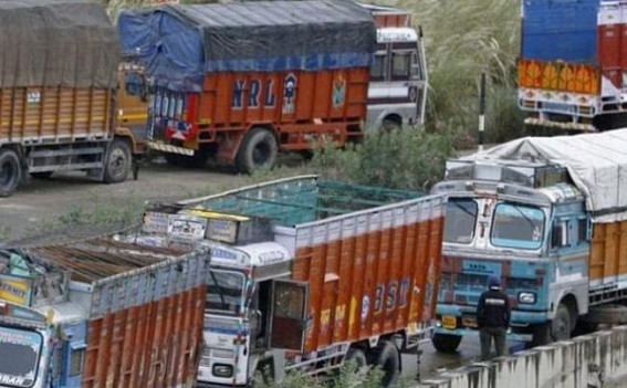 Agra's truck repair shops shut, drivers stuck