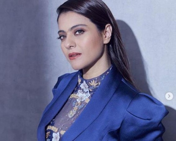 Kajol crosses 10-million mark on Insta, thanks fans the 'K3G' way Kajol crosses 10-million mark on Insta, thanks fans the 'K3G' way