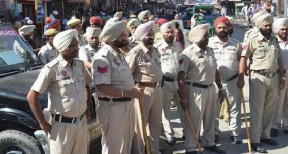 Police team attacked in Punjab, officer's hand chopped off Police team attacked in Punjab, officer's hand chopped off