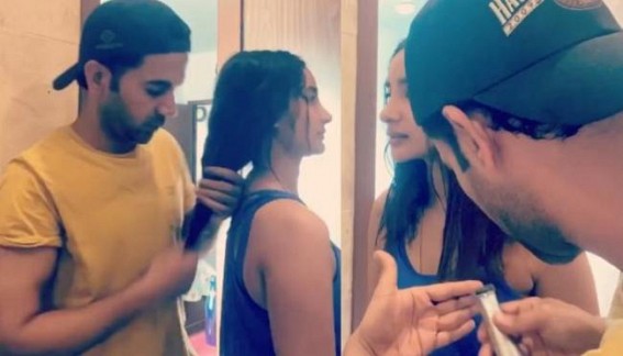 Lockdown diaries: Rajkummar Rao gives Patralekhaa a haircut Lockdown diaries: Rajkummar Rao gives Patralekhaa a haircut