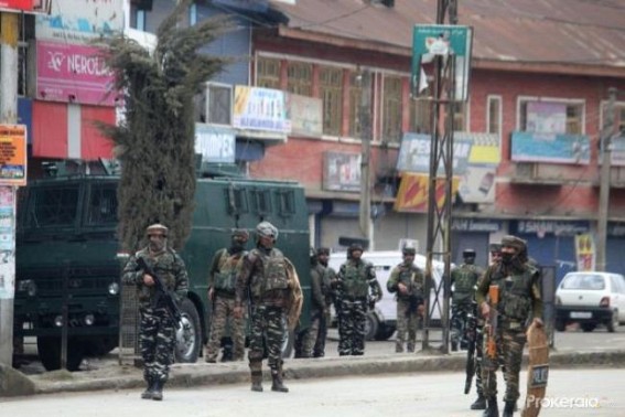 3 CRPF men killed in terror attack in Kashmir 3 CRPF men killed in terror attack in Kashmir