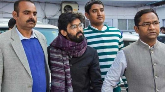 SC seeks Delhi govt's reply on Sharjeel's plea for clubbing of FIRs SC seeks Delhi govt's reply on Sharjeel's plea for clubbing of FIRs