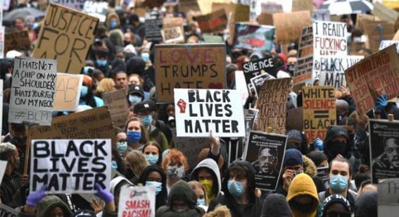 Thousands turn out for UK anti-racism protests Thousands turn out for UK anti-racism protests