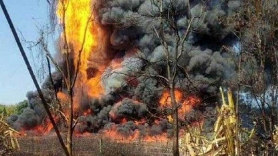 Assam : 2 firefighters dead, many houses damaged as Assam oil well fire rages
