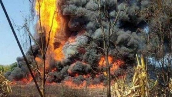 Assam : 2 firefighters dead, many houses damaged as Assam oil well fire rages Assam : 2 firefighters dead, many houses damaged as Assam oil well fire rages