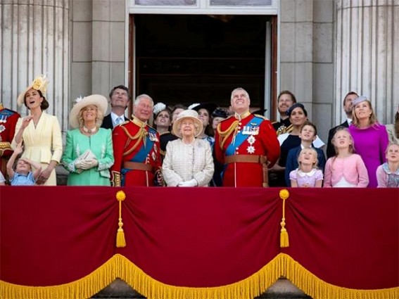 UK's Trooping the Colour cancelled for 2nd time in Queen's reign UK's Trooping the Colour cancelled for 2nd time in Queen's reign