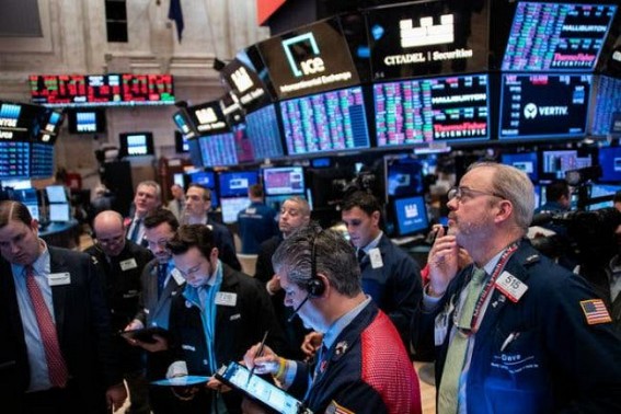 US stocks drop amid coronavirus concerns