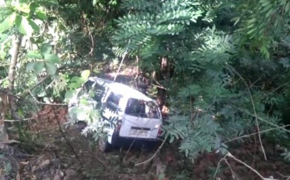 Terrible road accident occurred in Teliamura's Chakma ghat area, 6 injured