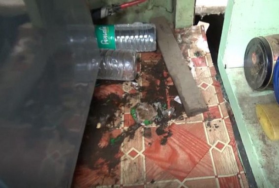 Amid Curfew, thieves looted shop at Agartala city’s popular market Surja Chowmuhani Amid Curfew, thieves looted shop at Agartala city’s popular market Surja Chowmuhani