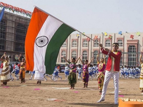 Indian expats in UAE celebrate I-Day Indian expats in UAE celebrate I-Day