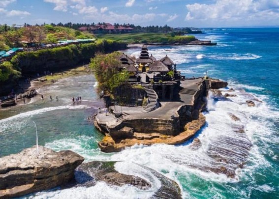 Bali postpones plan to welcome int'l visitors in Sep Bali postpones plan to welcome int'l visitors in Sep