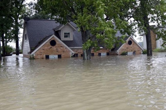 122 people killed in Afghan flash floods 122 people killed in Afghan flash floods