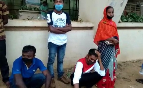 Child's death in GB hospital, Patient Party alleged 'negligence' : Family to File FIR Child's death in GB hospital, Patient Party alleged 'negligence' : Family to File FIR