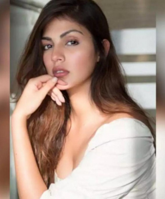 Kanika Dhillon asks how long will Rhea Chakraborty still have to be in jail Kanika Dhillon asks how long will Rhea Chakraborty still have to be in jail