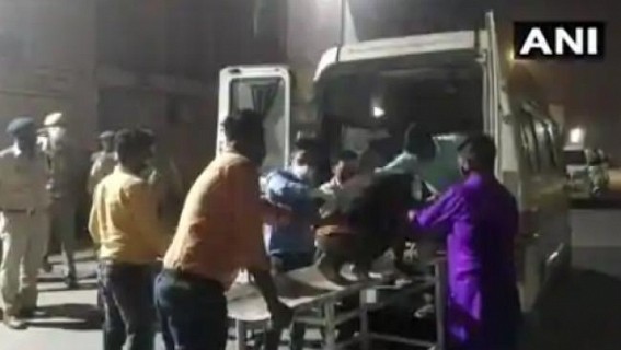 7 killed, over 30 injured in road mishap in UP's Pilibhit 7 killed, over 30 injured in road mishap in UP's Pilibhit