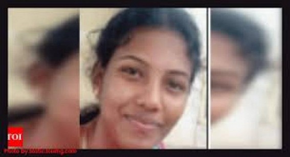 Noida woman commits suicide along with 4-year-old child Noida woman commits suicide along with 4-year-old child